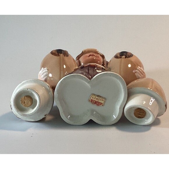 Salt And Pepper Shakers Ceramic Football Player  JAPAN Vintage 4.5" - Picture 4 of 5